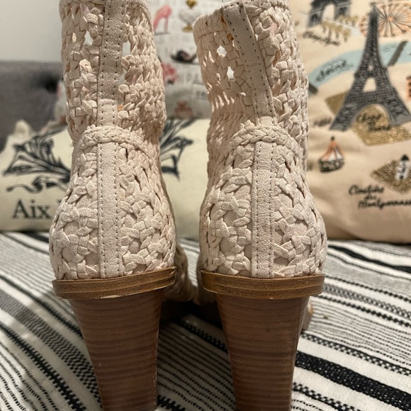 Jessica Simpson Cream Timara 2 Western Woven Bootie Size 7.5 Worn Condition - Picture 6 of 10